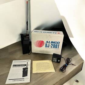 Dj-200t Alinco Compact Handheld 2-meter Vhf Fm Transceiver. Vintage