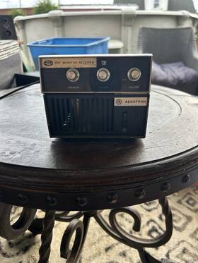 Mrt-6 Ameco Vhf Monitor Receiver With Aerotron Power Supply Turns On