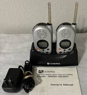 1100-2ch Audiovox Walker Talkie With Charging Dock Model Gmrs