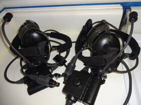 5965-01-521-0941 Bose 2 Triport Tactical Communication Ptt Headsets Good Condition Both Work
