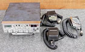 32xlr Cobra 40 Channel Cb Radio With 3 Power Microphones- Not Tested Preowned
