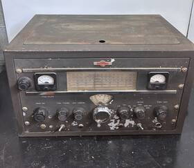 32-v1 Collins Insanely Rare 1947 Radio Transmitter Model Powers On 108lbs