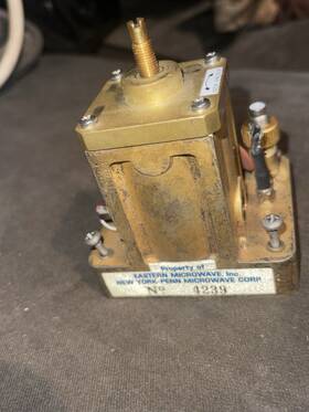 622-1510-001 Collins Tsc-15 Oscillator Freq 1.46 Ghz To 2.30 For Radio