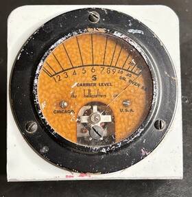 83-080 Hallicrafters The Co. Model S Gauge Carrier Level Untested