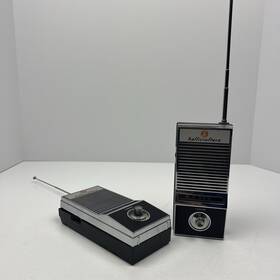 Crx-102 Hallicrafters Crx102 Vtg Portable Handheld Fm Receiver Monitor X 2