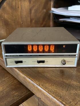 1b-101 Heathkit Model Frequency Counter Rare Powers On Parts/repair
