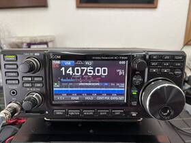 100w Icom 696226695870 7300 Hf Amateur Radio Transceiver Ssb/cw/rtty/am/fm Us Version