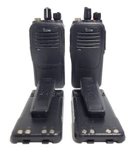 Ic-f2000 Icom Ic-f200 Lot Of 2- 2-way Uhf Portable Analog Radio Battery Used