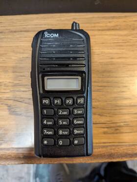Ic-f4021t Icom Model Ic-f4021t- Handheld Uhf Ham Radio 128 Channels Ip67 Rating Works