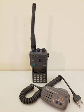 Ic-p2at Icom Vintage Fm Ham Transceiver Scanner With Hm-75 Speaker Microphone