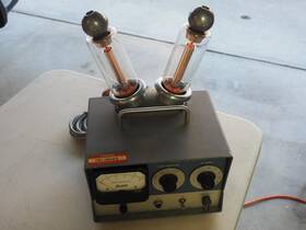 J-1003 Jennings Professional Vtvm 100 000 Volts See My Video And 36 Pictures