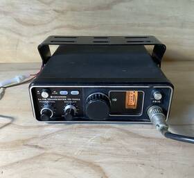 Tr-7200 Kenwood Tr-7700 Trio 2m Fm Transceiver / Power On