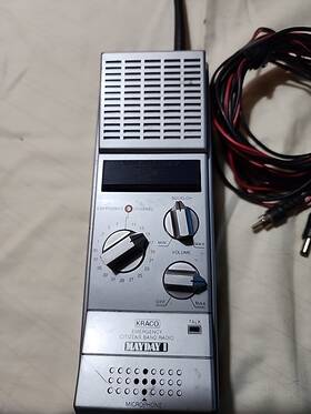 Ccb-4006 Kraco Model No Emergency Cb Radio Mayday Handheld Vintage Unit