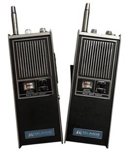 13-729 Midland Vintage Pair International 3 Channel Transceiver Radio 1976 Works