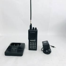 H11ucd6cu1an Motorola H11wcd4cu1an Gtx 800 Mhz Handheld Transceiver Radio With Charger