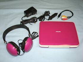 Pet741c Philips Pet741c/17 # 7 Inch Portable Dvd Player Plus Many Extras....see Ad