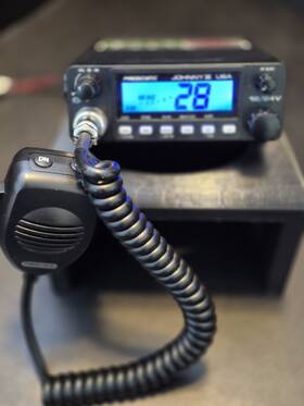 Txmu653 President Johnny Iii 40 Channel Cb Radio 12/24v Mobile 3 Color Lcd Am Pa Weather