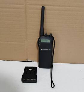 C288a Standard Handheld Vhf Transceiver Radio Cover Slides Down Battery Untested