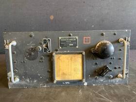 Tu-8-b Us Army Signal Corp Vintage Radio Transmitter Tuning Unit - Estate Item