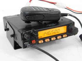 Fm-1802m Yaesu Ham Radio Mobile Vhf Fm Transceiver With Mic Cable Bracket Nice
