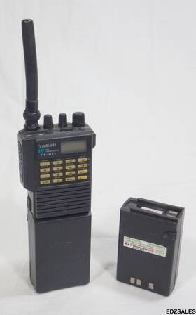Ft-811 Yaesu Uhf Fm Transceiver Handheld Portable Made In Japan