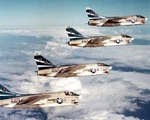 U.s. Navy Ltv A-7B Corsair Ii Fighters In Flight 8X10 Vietnam War Photo 249. Fixed Price $7.43.
