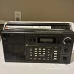 Uniden World Radio CR-2021 Ham Am/fm Longwave/shortwave Scanner Untested. Fixed Price $44.00.