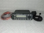 Motorola MCS2000 Uhf 450-512MHZ Mobile Radio Analog Model With Accessories. Fixed Price $150.00.