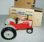 1987 Ertl 1/16 Diecast Ford 981 Select-o-speed Tractor National Farm Toy Show. Fixed Price $40.50.